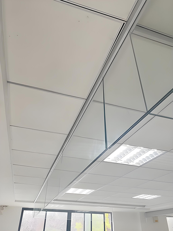 正宁玻璃正宁挡烟垂壁