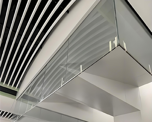 正宁玻璃正宁挡烟垂壁