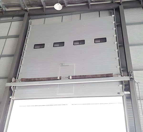 正宁工业滑升门