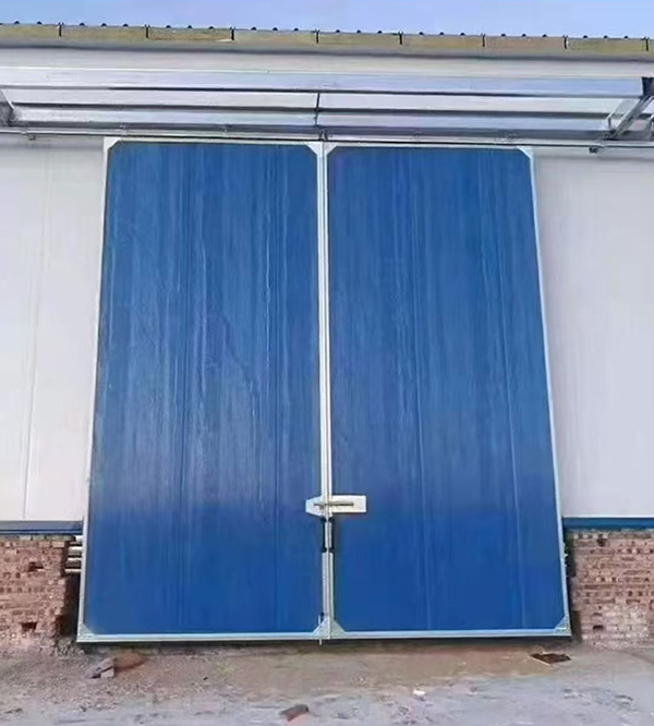 正宁工业门在大型仓储物流通道中的应用实例